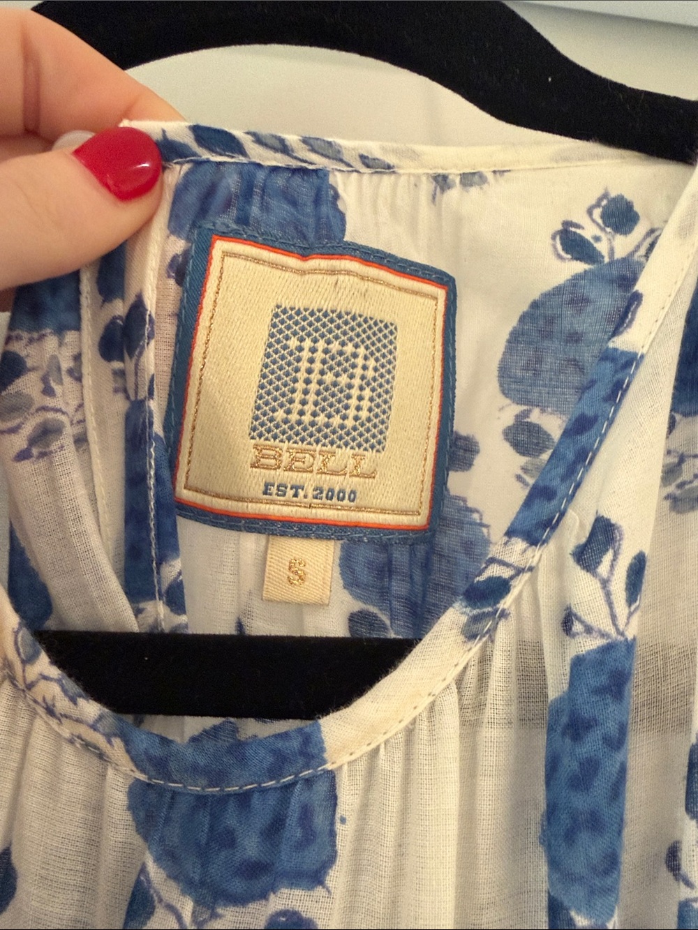 Sleeveless White Maxi Dress with Blue Floral Print and Tie Waist - Picture 3 of 3